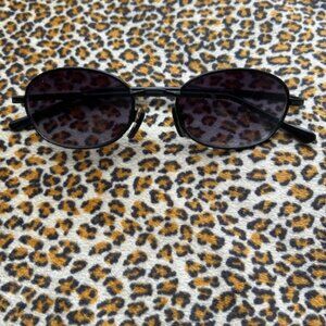 Vintage Black Frame Oval Sunglasses